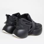 Авангардные кроссовки из эко кожи и текстиля чёрного цвета